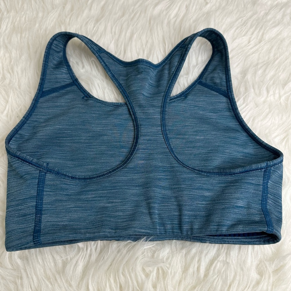 Nike Women’s Training Swoosh Sports Bra Size Medium - Picture 7 of 9